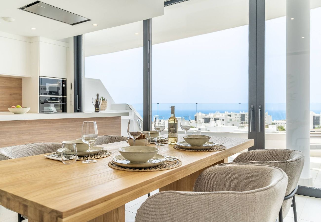 Apartment in Fuengirola - HW027 Majestic Alborán